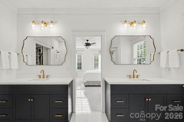 887 Stratford Run Drive, Fort Mill, SC 29708
