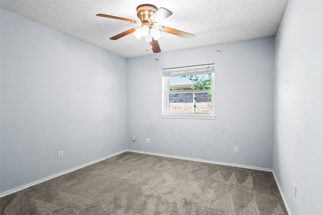 910 Green Canyon Drive, Mesquite, TX 75150