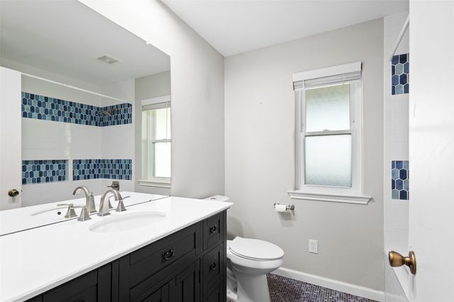 910 Green Canyon Drive, Mesquite, TX 75150