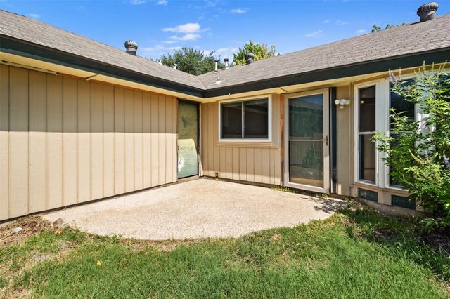 910 Green Canyon Drive, Mesquite, TX 75150