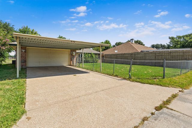 910 Green Canyon Drive, Mesquite, TX 75150