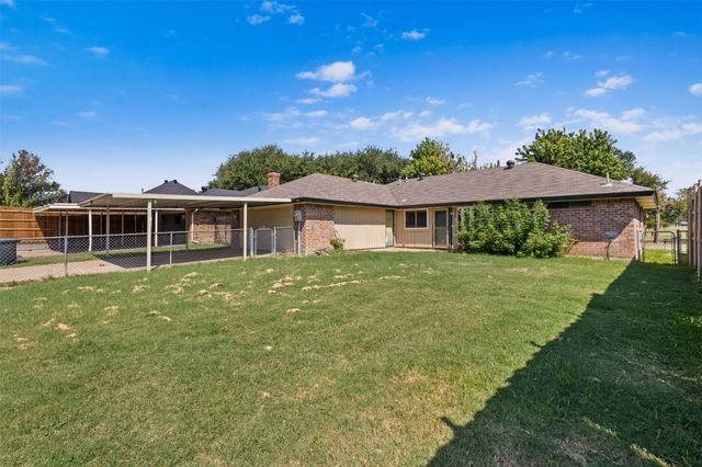 910 Green Canyon Drive, Mesquite, TX 75150