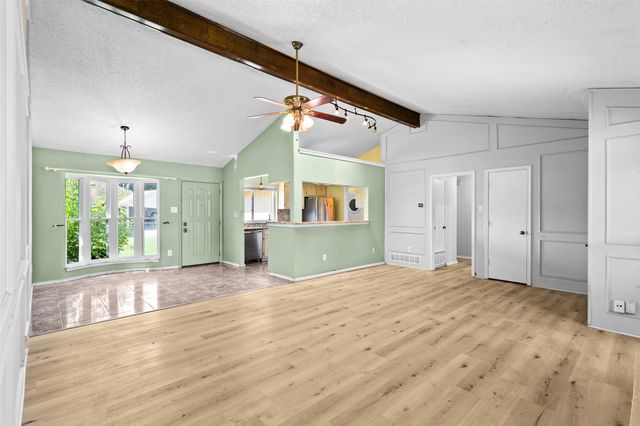 910 Green Canyon Drive, Mesquite, TX 75150