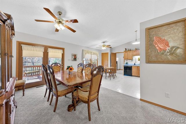 320 Constitution Avenue, De Soto, MO 63020