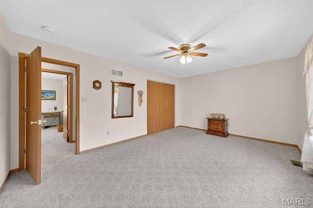 320 Constitution Avenue, De Soto, MO 63020