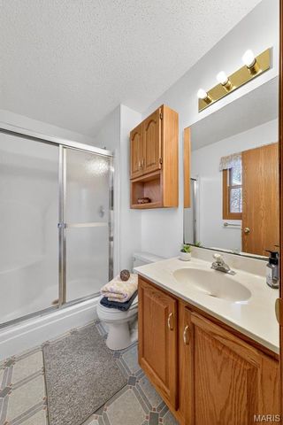 320 Constitution Avenue, De Soto, MO 63020