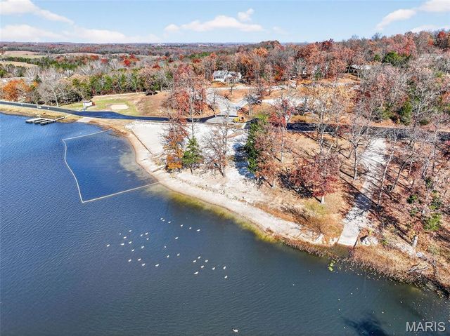 320 Constitution Avenue, De Soto, MO 63020