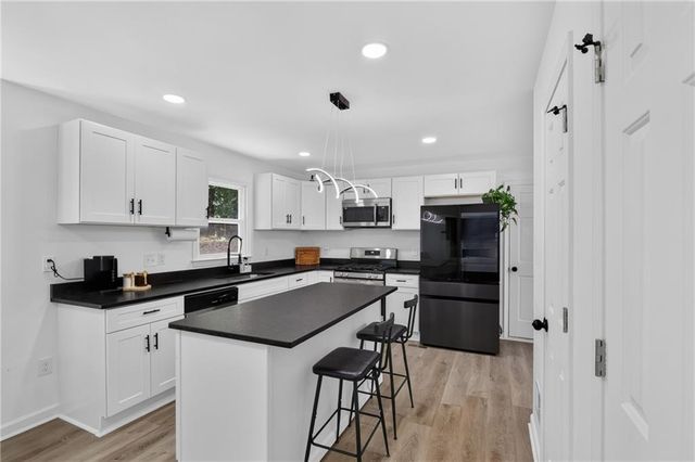 535 Woodrow Drive, Lawrenceville, GA 30043