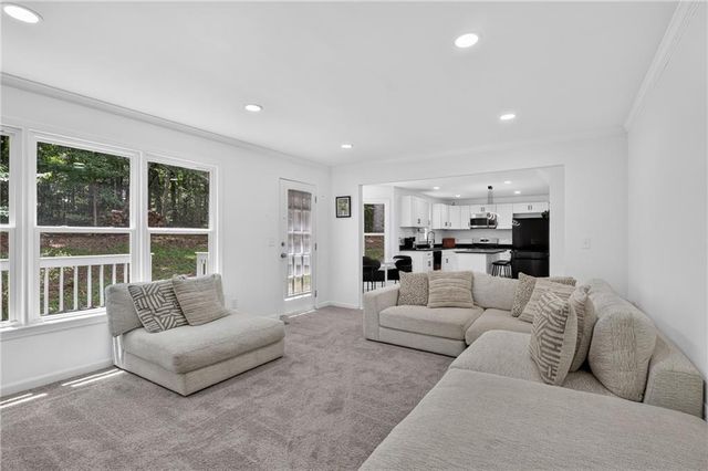 535 Woodrow Drive, Lawrenceville, GA 30043