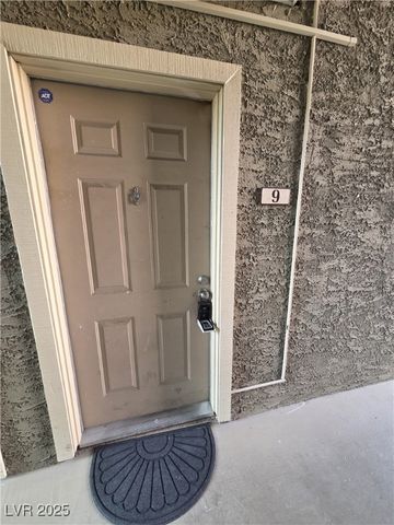 4390 Sandy River Drive 9, Las Vegas, NV 89103