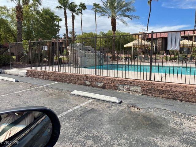 4390 Sandy River Drive 9, Las Vegas, NV 89103