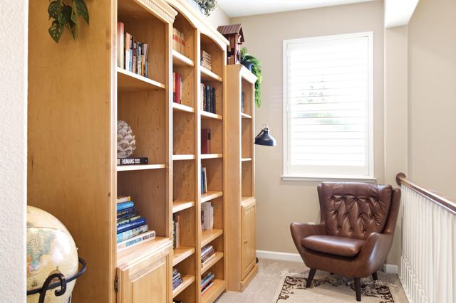 7140 Roycroft Dr, Roseville, CA 95678