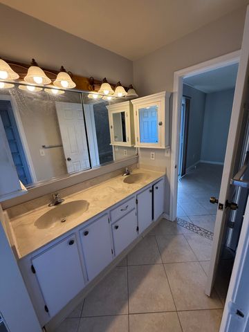 4612 Holly Lake Drive, Lake Worth, FL 33463