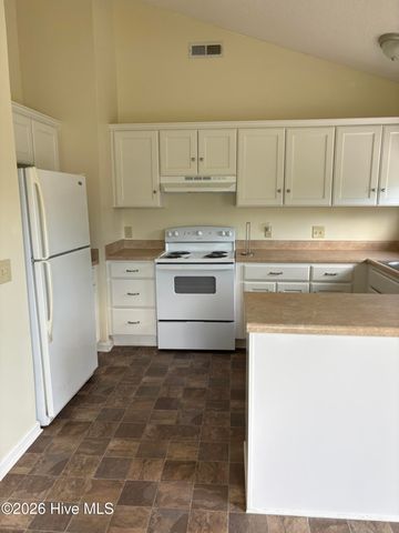 2900 Carthage Drive, Wilmington, NC 28405