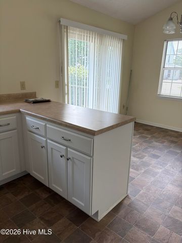 2900 Carthage Drive, Wilmington, NC 28405
