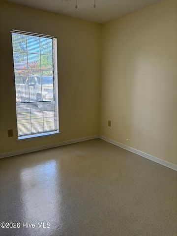 2900 Carthage Drive, Wilmington, NC 28405