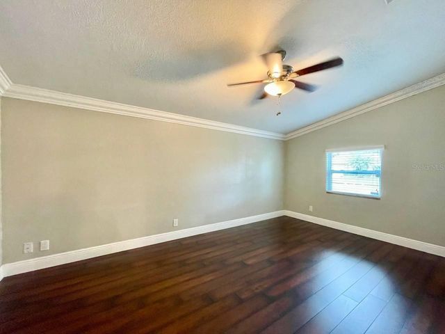 909 N EXCELDA AVENUE, Tampa, FL 33609