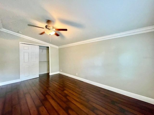 909 N EXCELDA AVENUE, Tampa, FL 33609