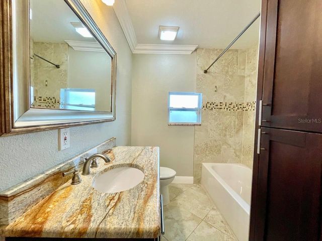 909 N EXCELDA AVENUE, Tampa, FL 33609