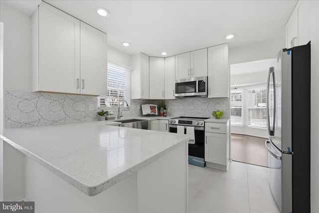 9500 WINDBEAT WAY, Columbia, MD 21046