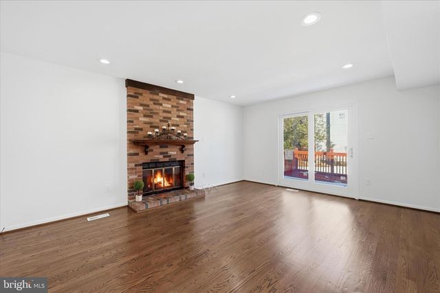 9500 WINDBEAT WAY, Columbia, MD 21046