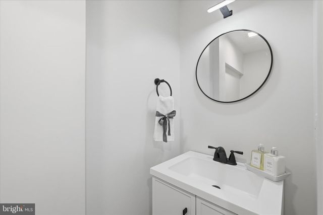 9500 WINDBEAT WAY, Columbia, MD 21046