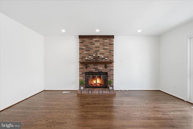 9500 WINDBEAT WAY, Columbia, MD 21046