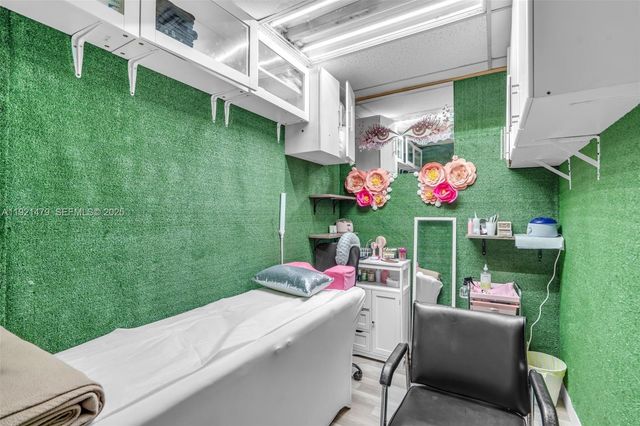 6761 W Flagler Street, Miami, FL 33144