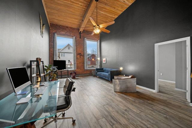 125 Main St Apt 60, Newmarket, NH 03857