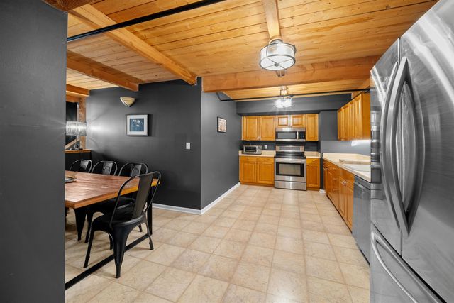 125 Main St Apt 60, Newmarket, NH 03857