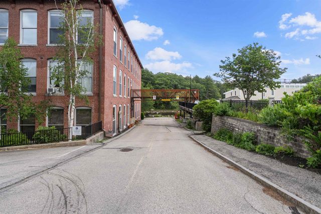 125 Main St Apt 60, Newmarket, NH 03857