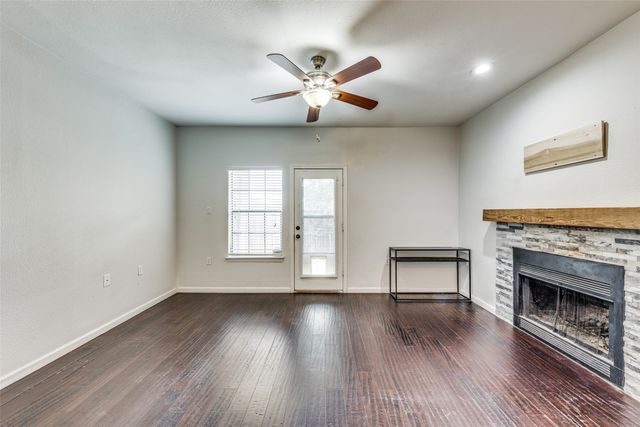 3635 Garden Brook Drive 17100, Farmers Branch, TX 75234