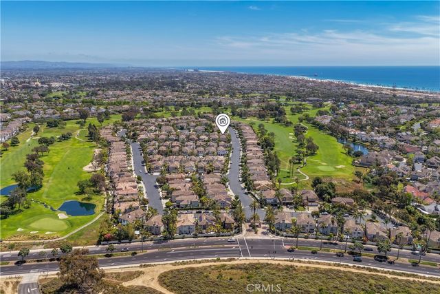 19076 Stonehurst, Huntington Beach, CA 92648