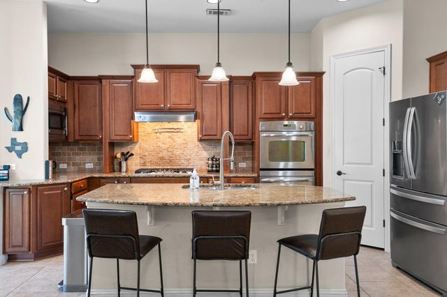 1737 Harvest Dance DR, Leander, TX 78641