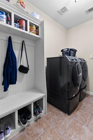 1737 Harvest Dance DR, Leander, TX 78641