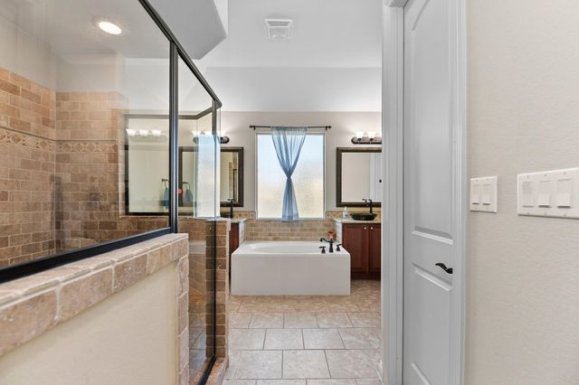 1737 Harvest Dance DR, Leander, TX 78641