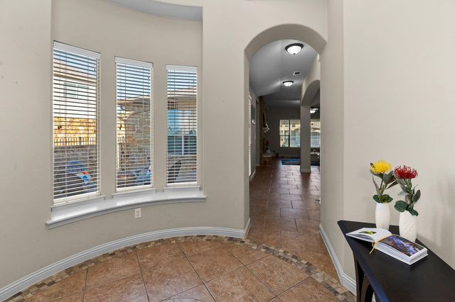 1737 Harvest Dance DR, Leander, TX 78641