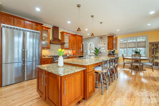 11 Hearthstone Drive, Asheville, NC 28803