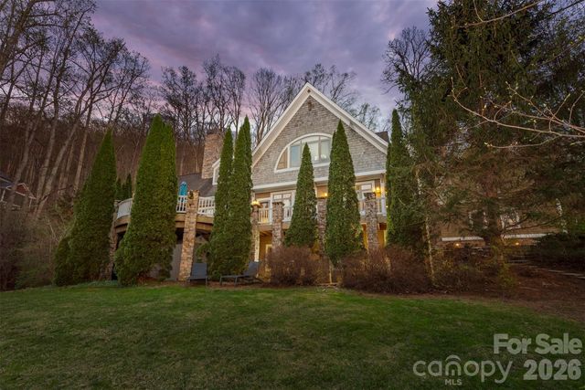 11 Hearthstone Drive, Asheville, NC 28803
