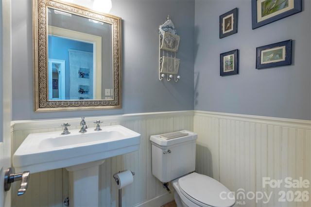 11 Hearthstone Drive, Asheville, NC 28803
