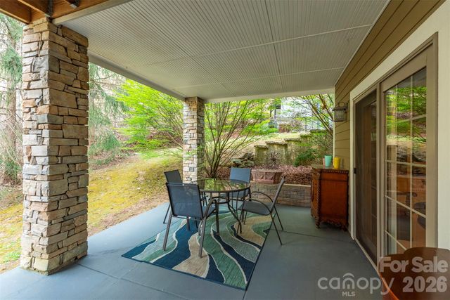11 Hearthstone Drive, Asheville, NC 28803