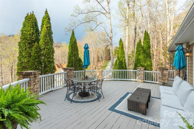 11 Hearthstone Drive, Asheville, NC 28803