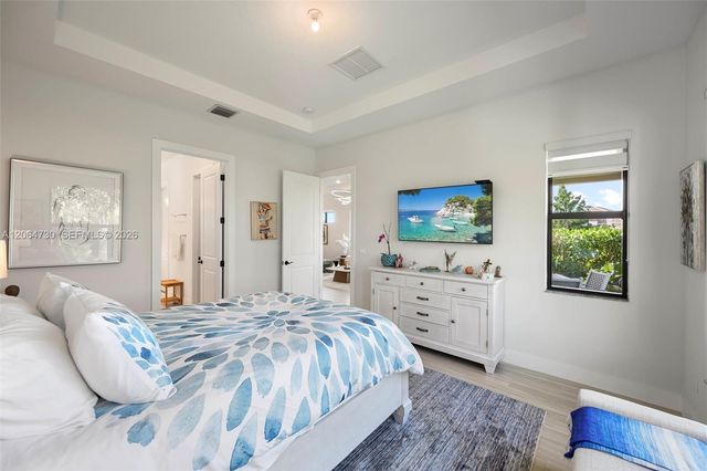 5337 Santa Rosa Ln, Westlake, FL 33470