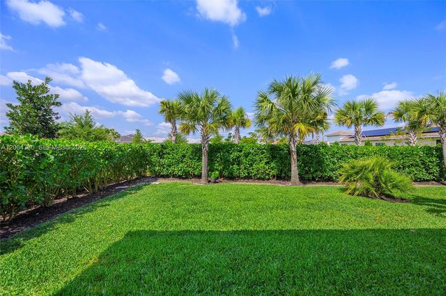 5337 Santa Rosa Ln, Westlake, FL 33470