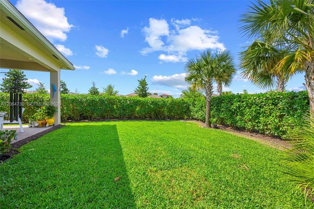 5337 Santa Rosa Ln, Westlake, FL 33470