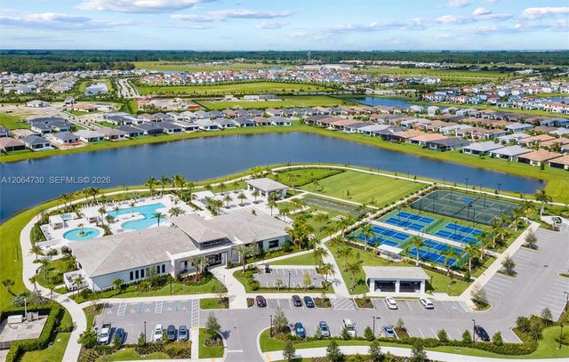 5337 Santa Rosa Ln, Westlake, FL 33470