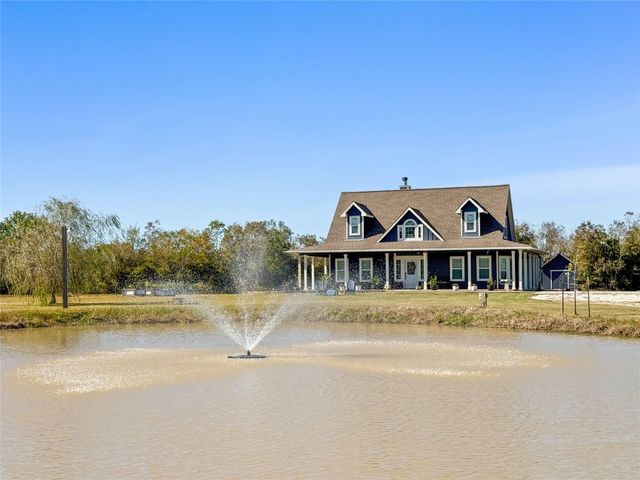 5850 Sh 61, Devers, TX 77538