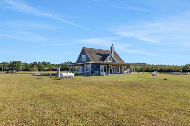 5850 Sh 61, Devers, TX 77538