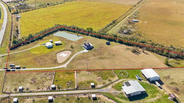 5850 Sh 61, Devers, TX 77538