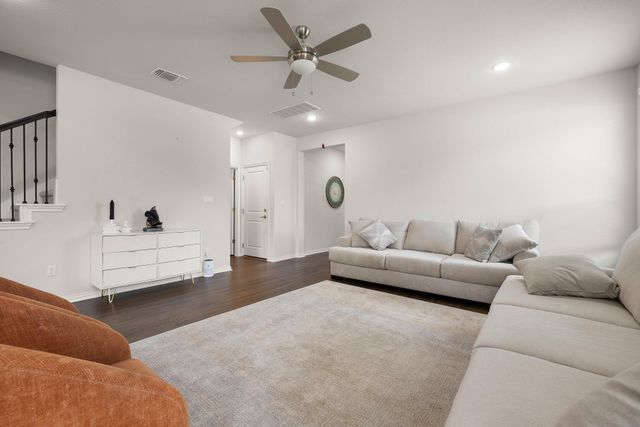 2332 Lost Woods BND, Leander, TX 78641